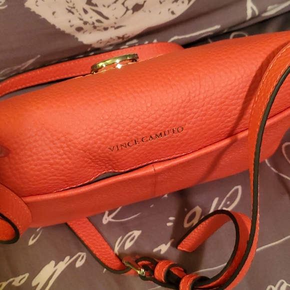 Vince camuto crossbody - Picture 3 of 4